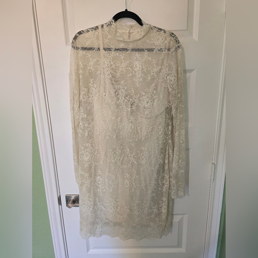 Popilush Off White Two Piece Lace Dress
